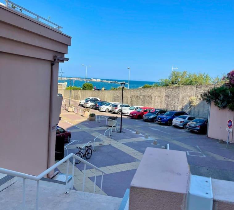 Joli Appartement Avec Piscine Sète Exterior foto
